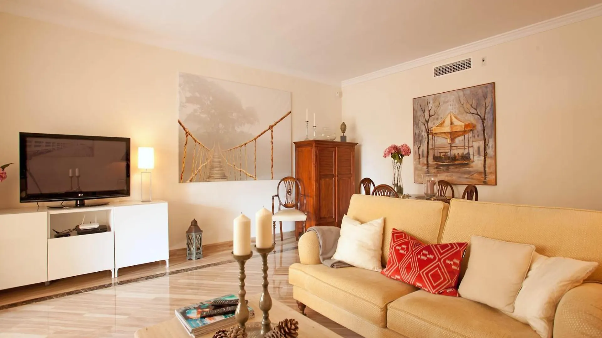Charming Apartment With Pool Marbella